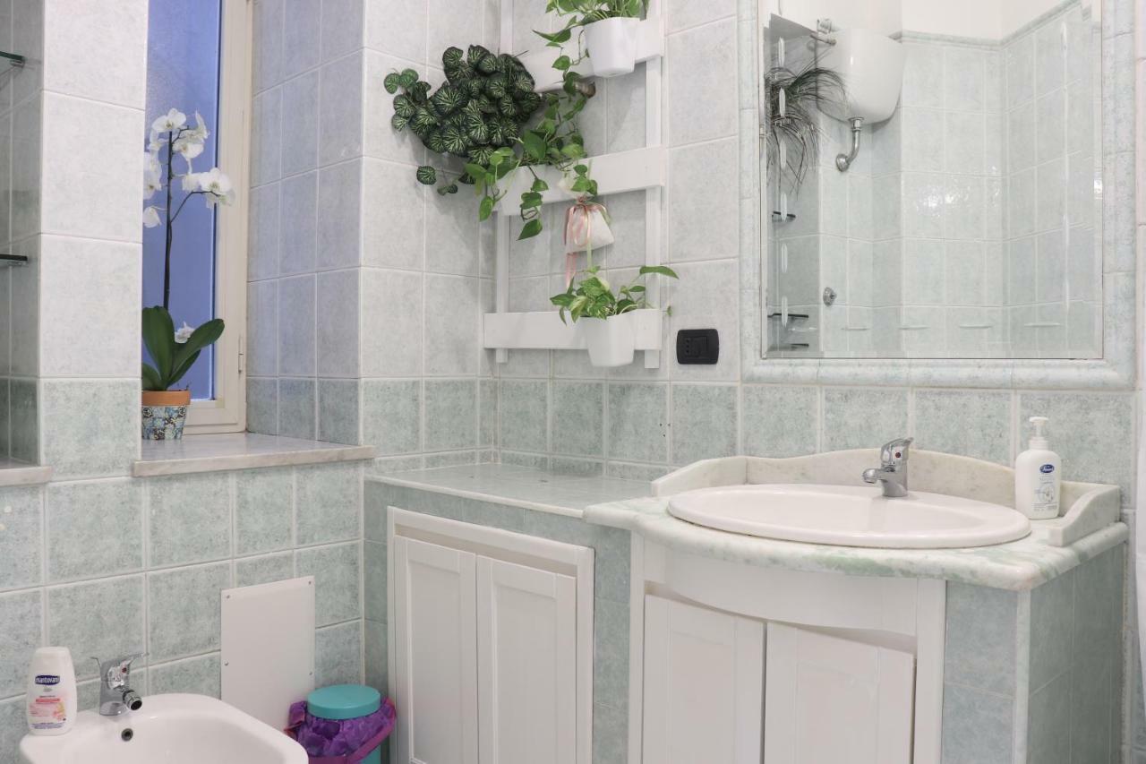 Apartament A Tre Passi Dal Duomo Neapol Zewnętrze zdjęcie
